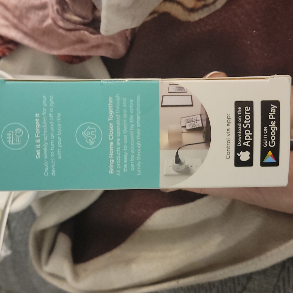 IHome Flow Smart Plug - Picture 4 of 5
